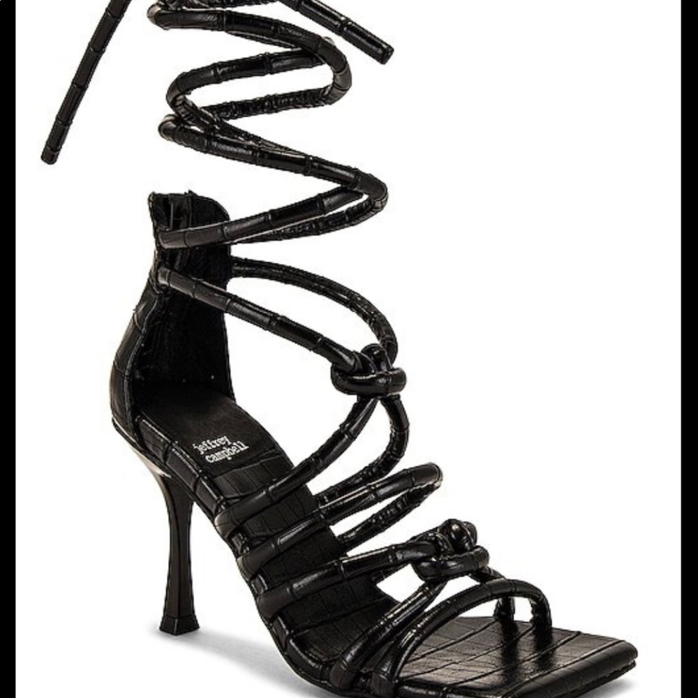 Black crocco vine sandals